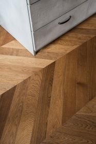 Parketti tammi chevron Basica UV lacquer Brownie